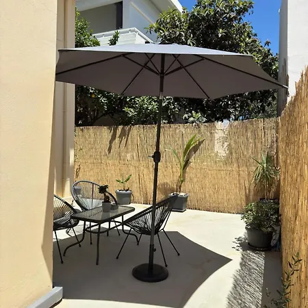 Apartment Unique 3 *